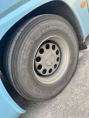 Autobuses usados de lujo de 54 asientos ZK6120HQ5Y Autobuses usados de manejo izquierdo