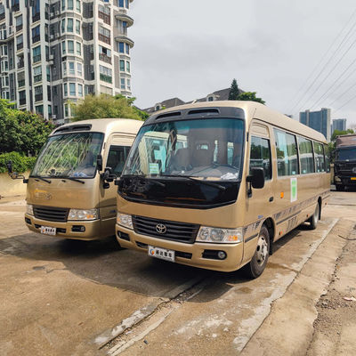 Euro 4 Toyota de segunda mano, camioneta usada para 20 pasajeros a la venta