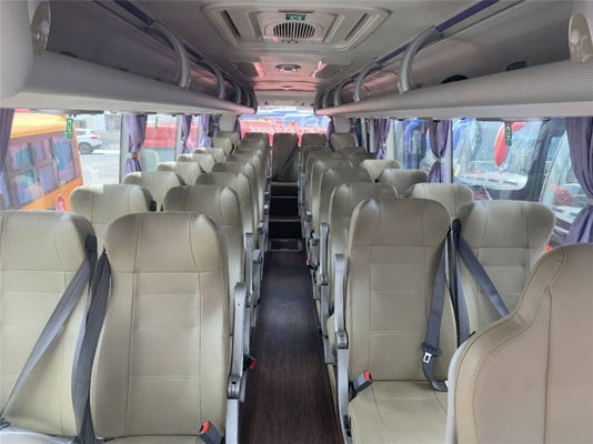 Autobuses usados 32 asientos Yutong motor diesel, manual Autobuses de turismo usados