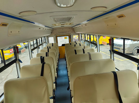 41 asientos de autobuses escolares usados combustible diésel producido en agosto de 2014