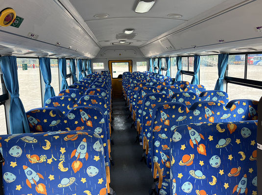 Autobuses escolares usados para transportar estudiantes de 52 asientos