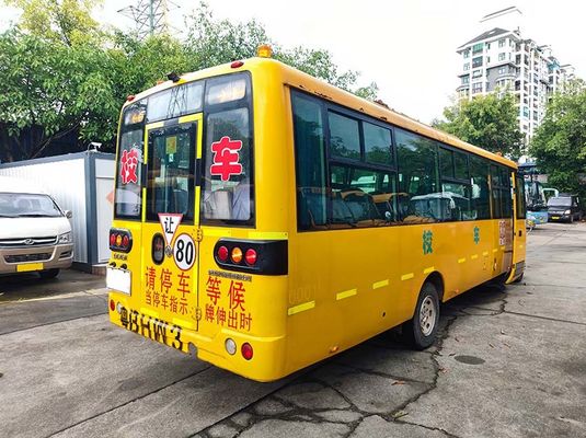 Diesel Euro 4 Autobús escolar jubilado Dongfeng 56 asientos Autobús escolar amarillo