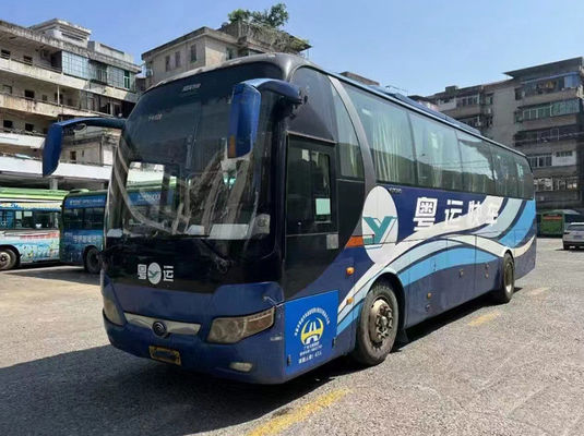 Autobuses usados duraderos de Yutong 47 asientos Autobús turístico de segunda mano LHD con 2 puertas