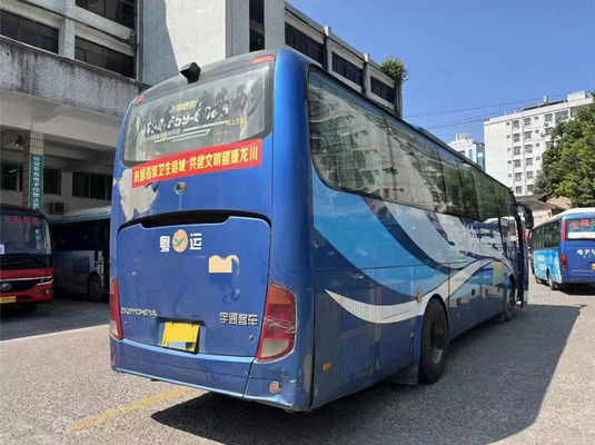 Autobuses usados duraderos de Yutong 47 asientos Autobús turístico de segunda mano LHD con 2 puertas