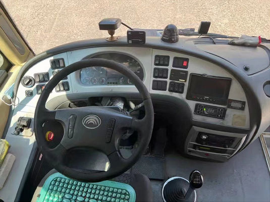 Autobuses usados duraderos de Yutong 47 asientos Autobús turístico de segunda mano LHD con 2 puertas