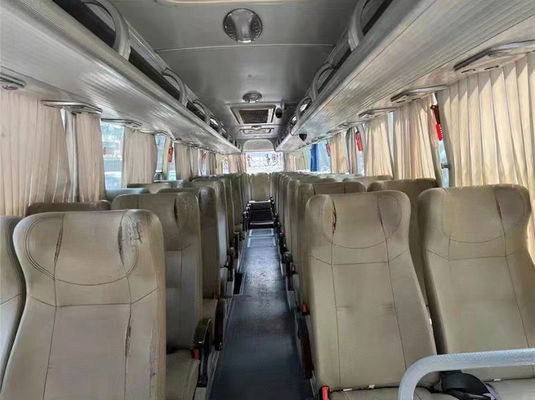 Autobuses usados duraderos de Yutong 47 asientos Autobús turístico de segunda mano LHD con 2 puertas