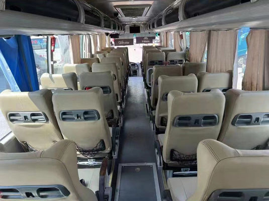 Autobuses usados duraderos de Yutong 47 asientos Autobús turístico de segunda mano LHD con 2 puertas
