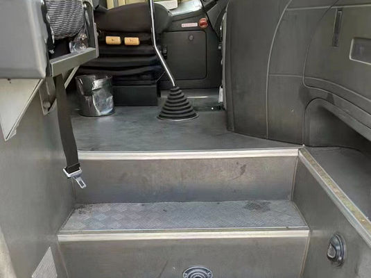 Autobuses usados duraderos de Yutong 47 asientos Autobús turístico de segunda mano LHD con 2 puertas