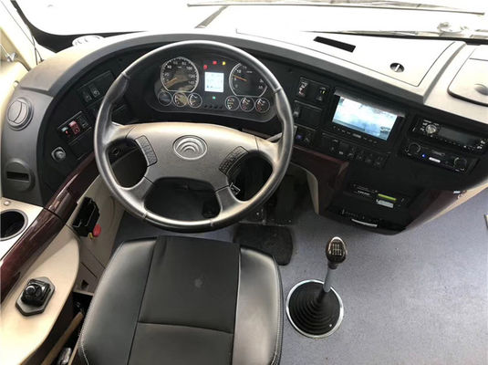 Autobús de pasajeros usado de Yutong 33 asientos con transmisión manual