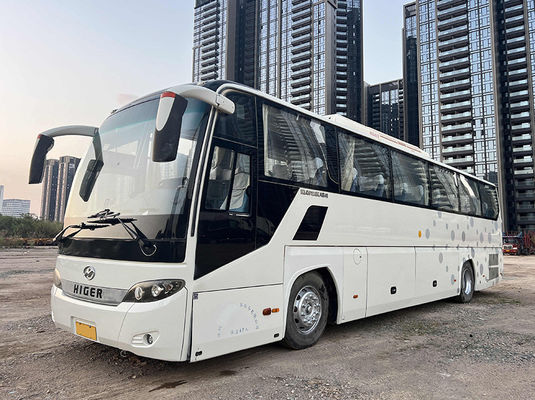 Autobús blanco de pasajeros de gran tamaño usado de 47 asientos Autobús de propiedad previa con tipo de transmisión manual