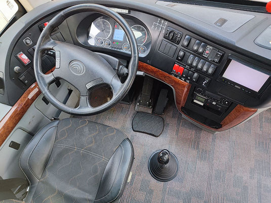 Autobuses usados de lujo rosa Euro 5 LHD Bus de transporte diésel Usado a la venta