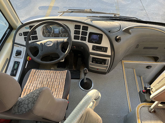 Autobús azul de segunda mano de 51 asientos con norma de emisiones Euro 4