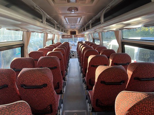 Autobús azul de segunda mano de 51 asientos con norma de emisiones Euro 4