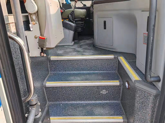 Autobuses de 2 puertas con conducción izquierda con motor diésel de 47 asientos Autobús de pasajeros