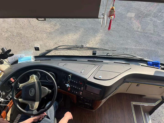 Autobús turístico usado de Yutong 54 asientos Autobuses usados con volante a la izquierda