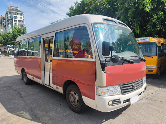 23 asientos Toyota Coaster Autobús de segunda mano con transmisión manual