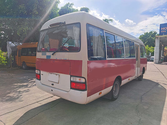 23 asientos Toyota Coaster Autobús de segunda mano con transmisión manual