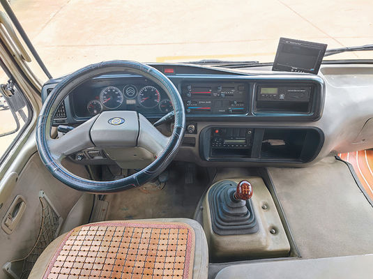 Golden Dragon Vans pequeñas usadas 19 asientos Euro 4 LHD AC con transmisión manual