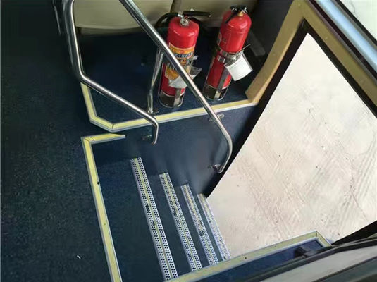 Autobús de pasajeros usado con motor Yucai, 47 asientos, transmisión manual, autobús urbano usado