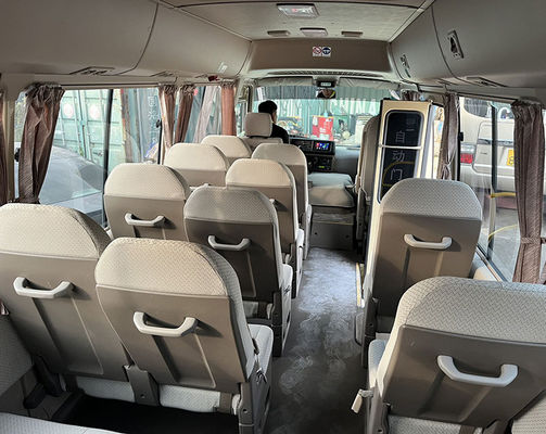 Toyota 23 asientos autobús de montaña usados 7m gasolina minibus usado