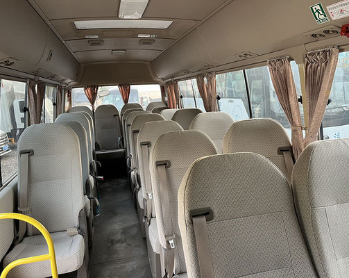Toyota 23 asientos autobús de montaña usados 7m gasolina minibus usado
