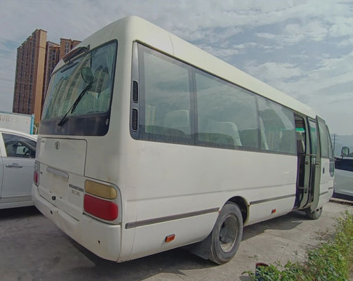 Autobús de montaña usada Toyota 23 asientos Minibus LHD con transmisión manual y tipo de combustible diesel