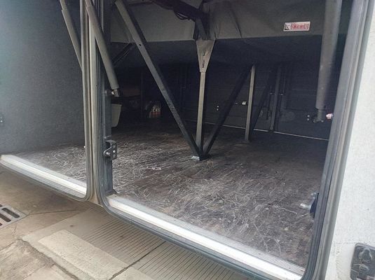 Autobuses Yutong de autobús diesel Euro 5 Autobuses turísticos usados desplazamiento LHD Posición de dirección 12m