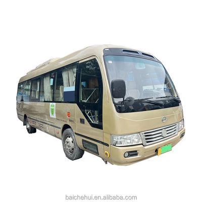 Autobús eléctrico de 10 metros con capacidad de batería de 100Kwh y velocidad máxima de 100