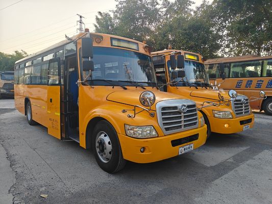 Autobús escolar usado KLQ6106XQE4 con motor diésel de 56 asientos, LHD, fabricado en China