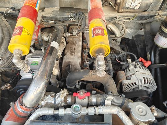 Autobús escolar preescolar usado de 19 plazas con elevador para sillas de ruedas y kilometraje 57870KM, en excelente estado