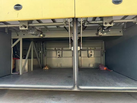 En 2017, se fabricaron 46 autobuses turísticos de segunda mano con aire acondicionado.