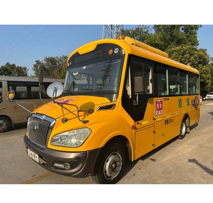 Autobús escolar diesel amarillo de segunda mano, estándar nacional de emisiones IV, hecho en China